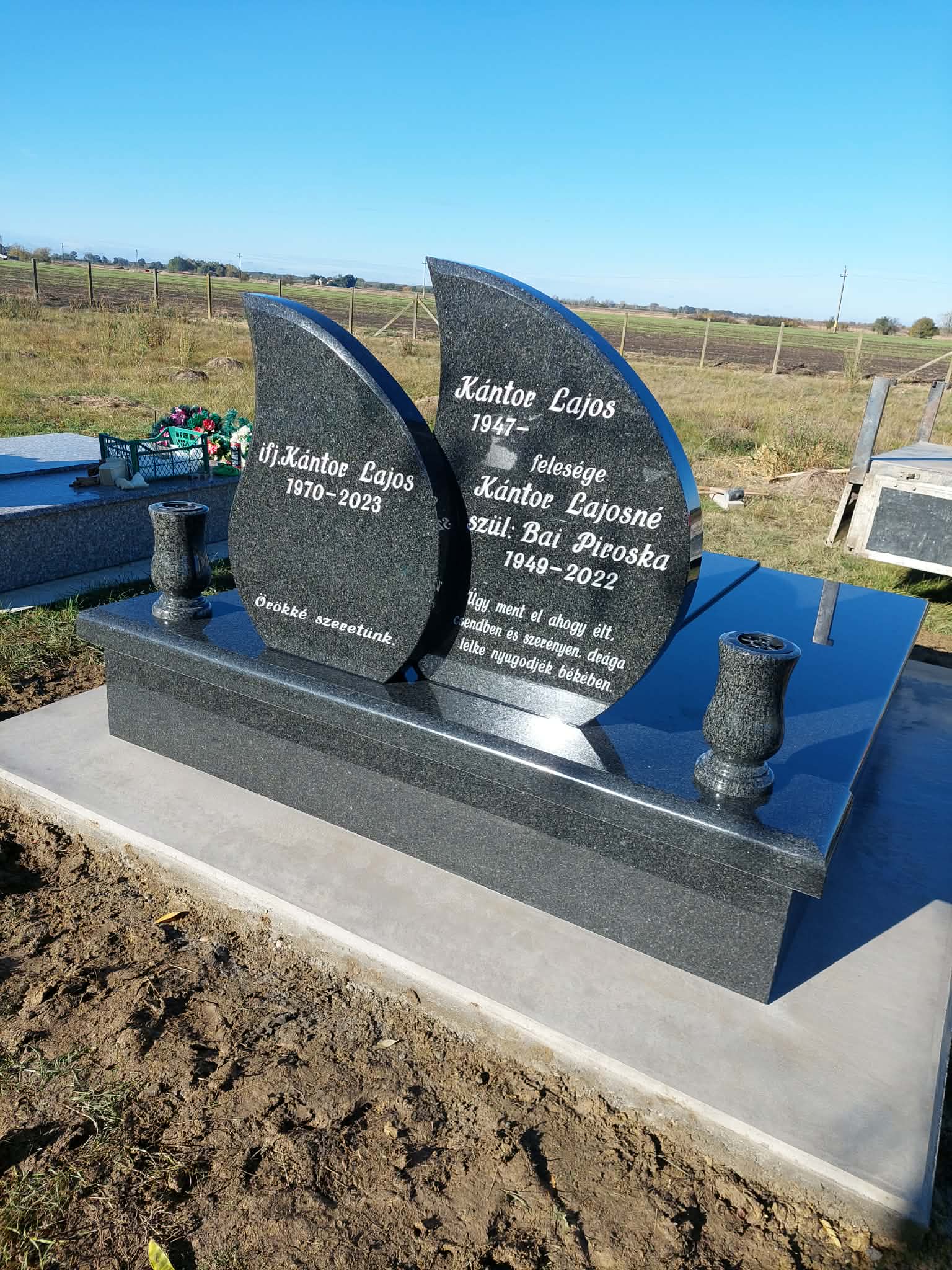 Gránit sír HajdúBihar